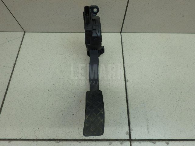 Педаль газа