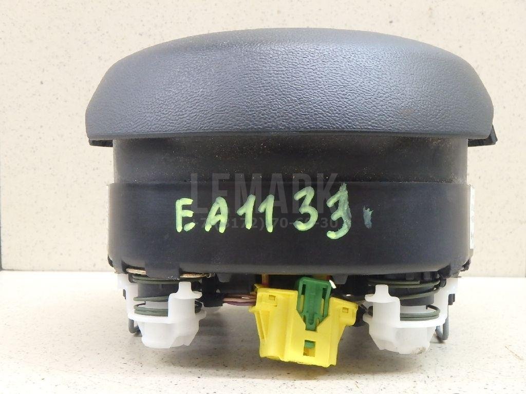 Подушка безопасности в рулевое колесо