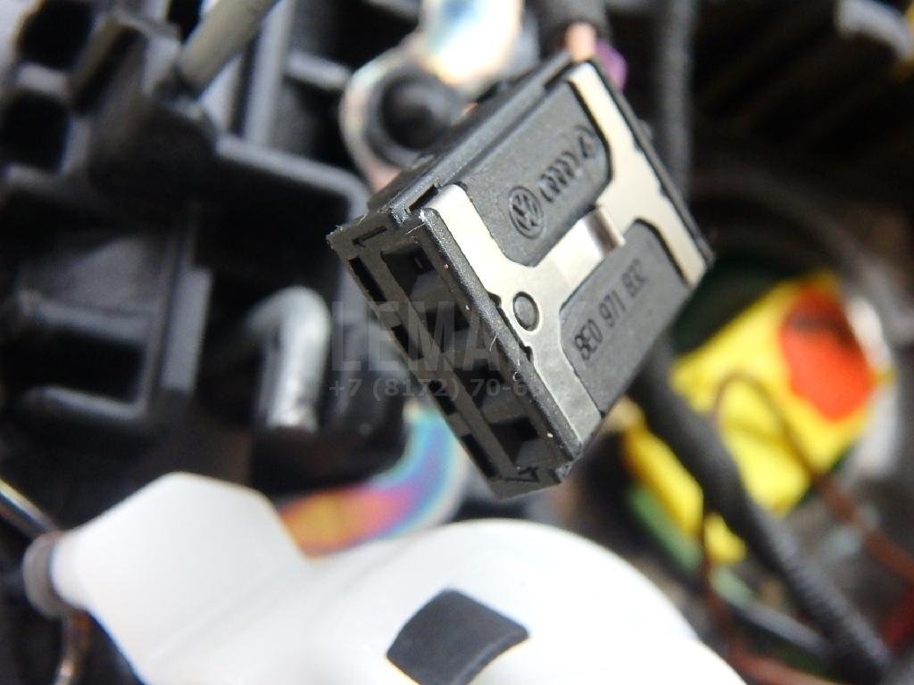 Подушка безопасности в рулевое колесо