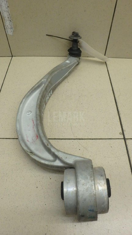 Рычаг передний нижний левый задний