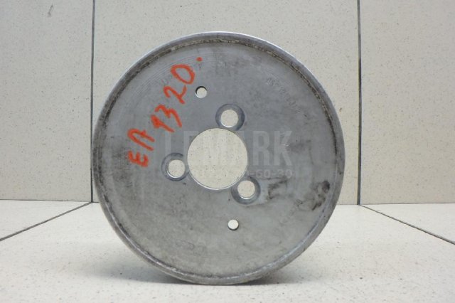 Шкив водяного насоса (помпы)