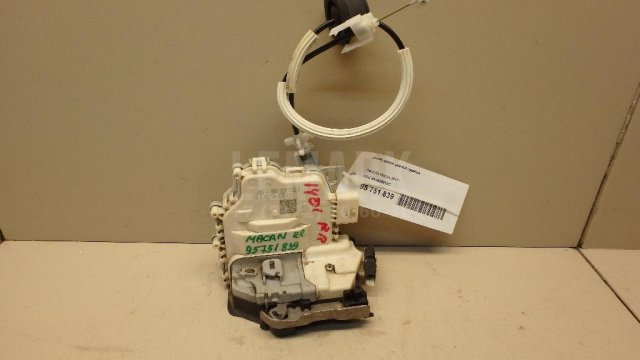 Замок двери задней правой