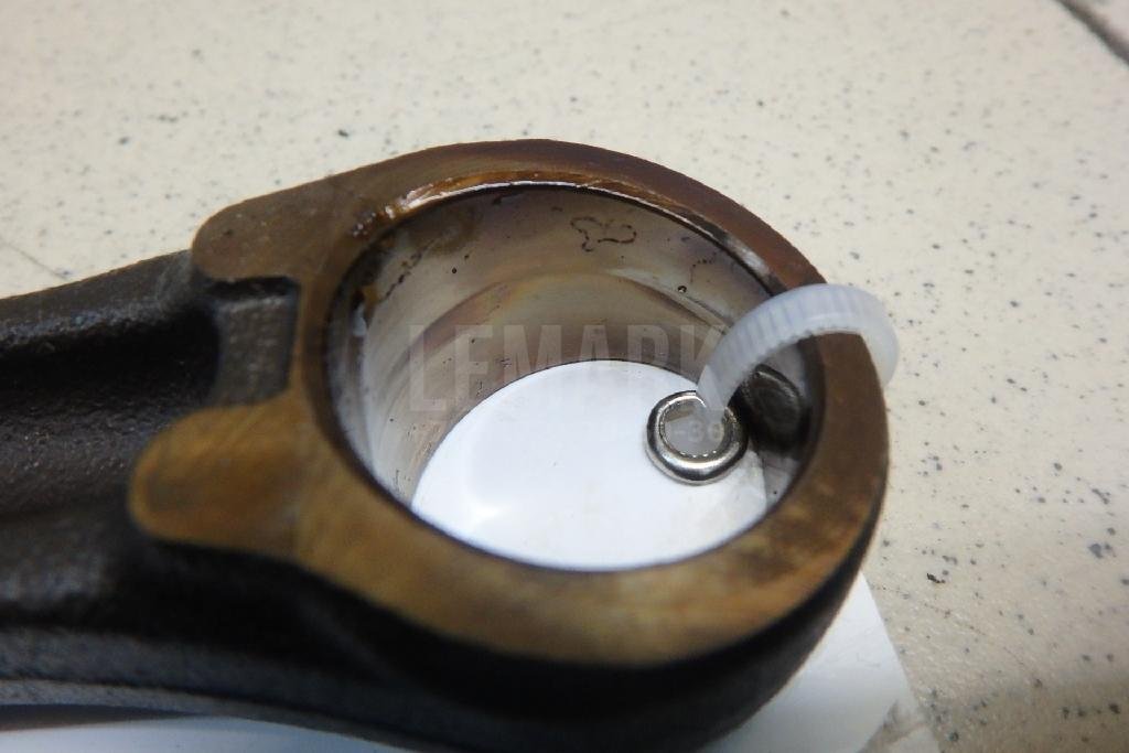 Шатун для  Audi A3 [8P1] 2003-2013