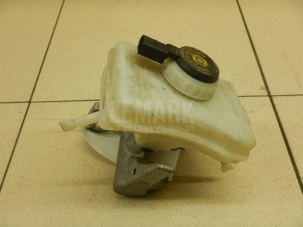 Цилиндр тормозной главный