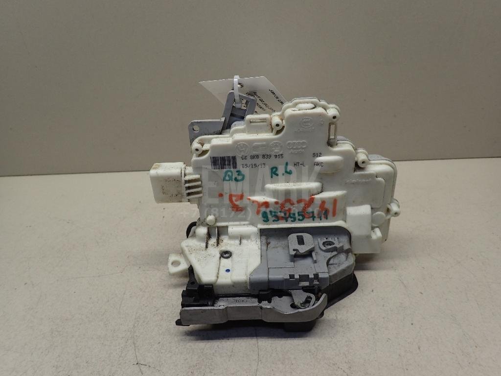 Замок двери задней левой