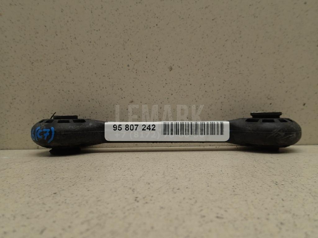 Стойка переднего стабилизатора