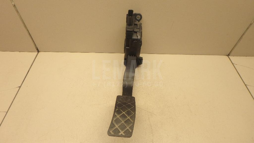 Педаль газа