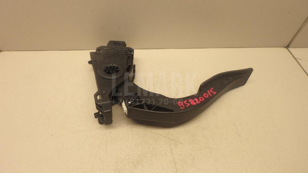 Педаль газа