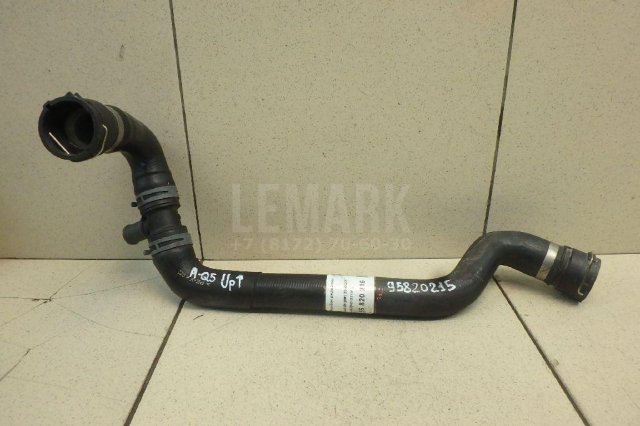 Патрубок радиатора