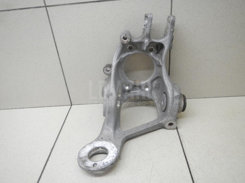 Кулак поворотный задний правый