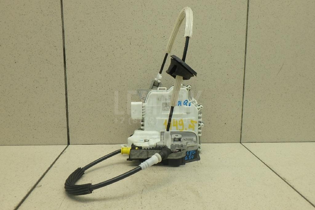 Замок двери задней левой