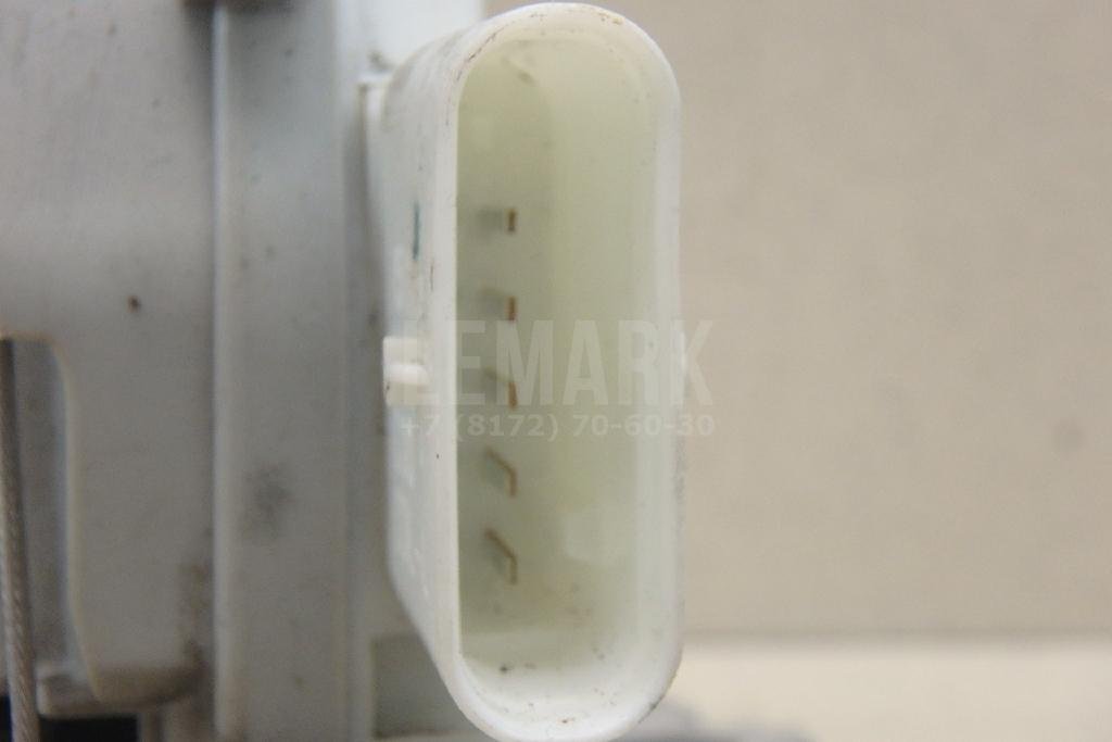 Замок двери задней левой