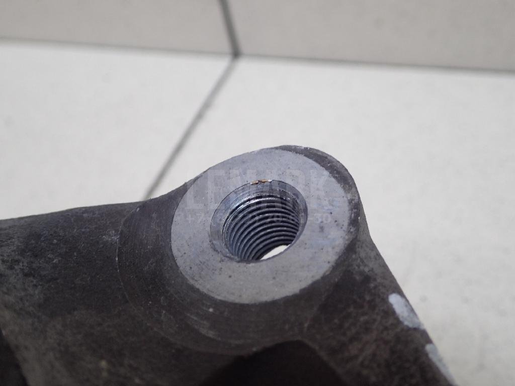 Скоба суппорта переднего