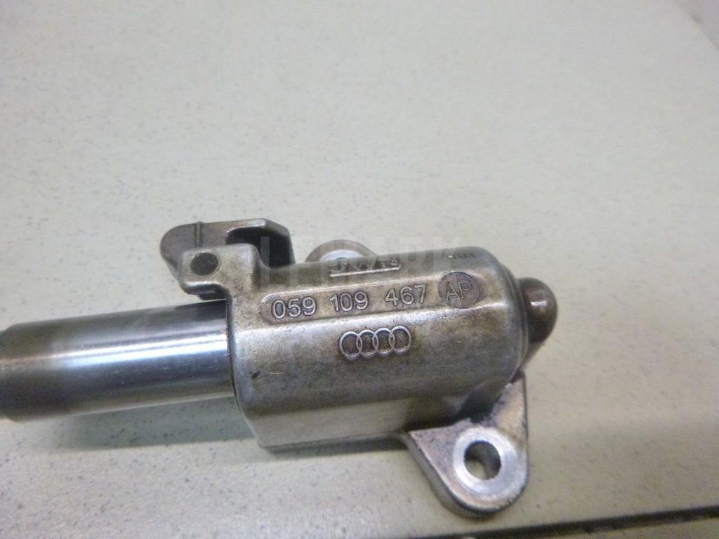 Натяжитель цепи