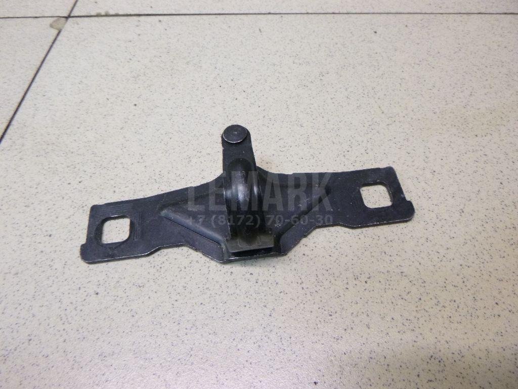 Ответная часть замка багажника