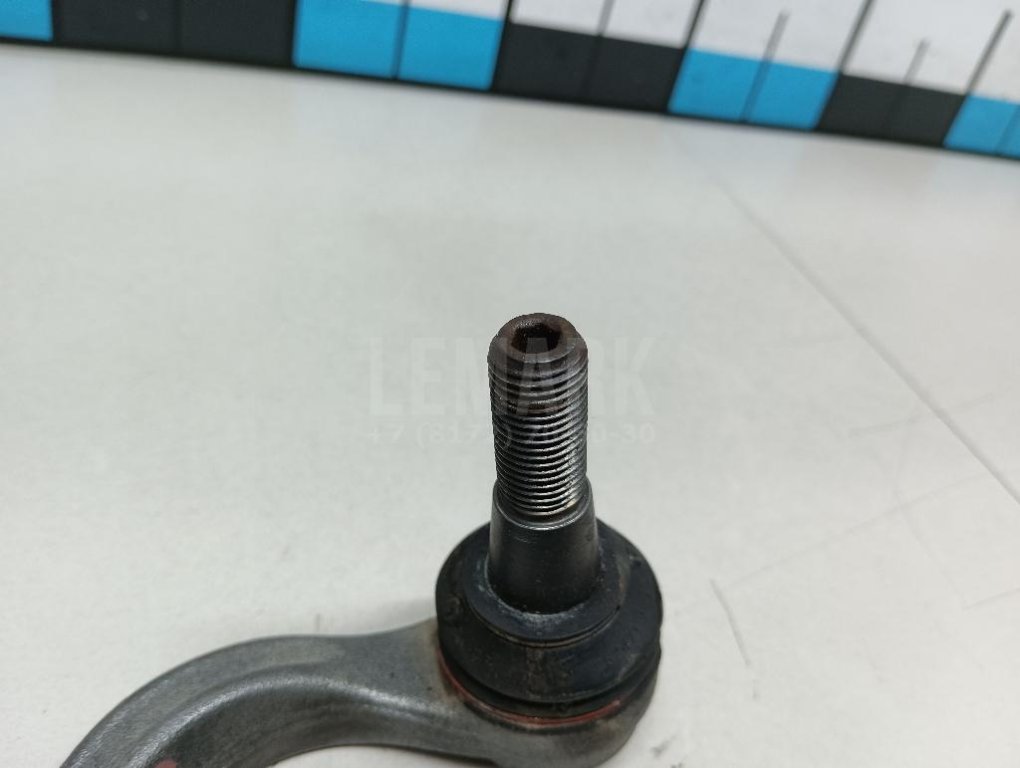 Наконечник рулевой левый