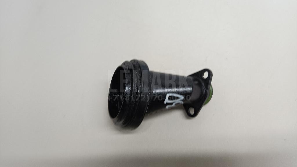 Горловина маслозаливная