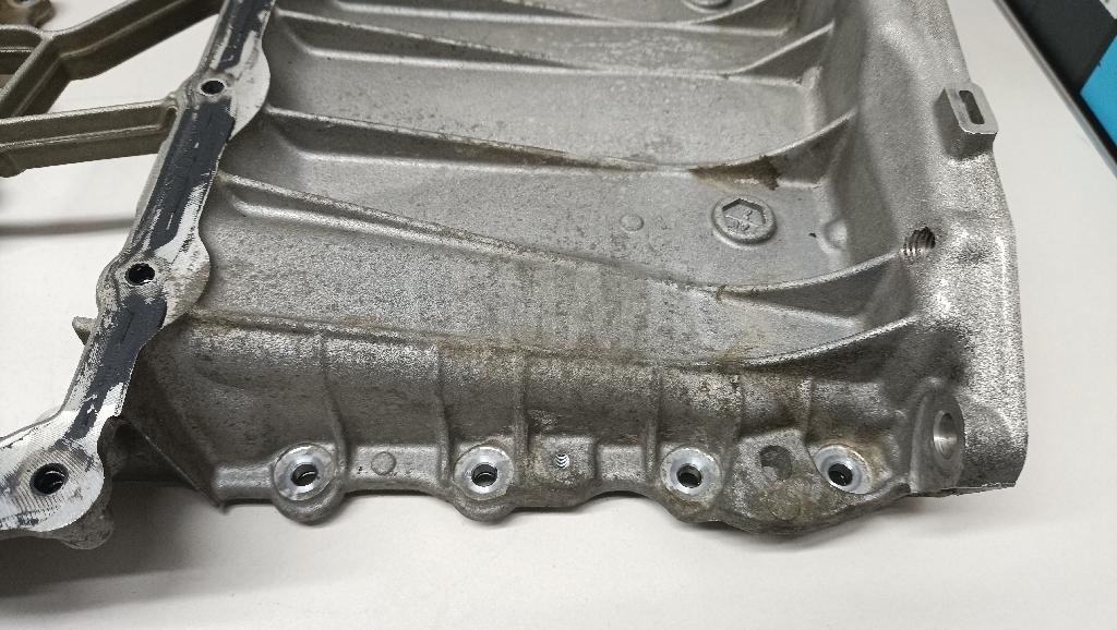 Поддон масляный двигателя