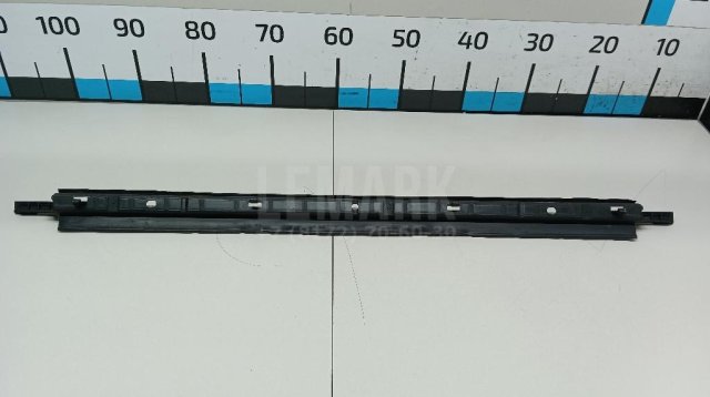 Воздуховод радиатора нижний