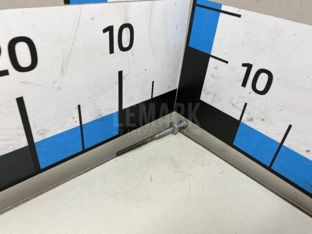 Болт форсунки