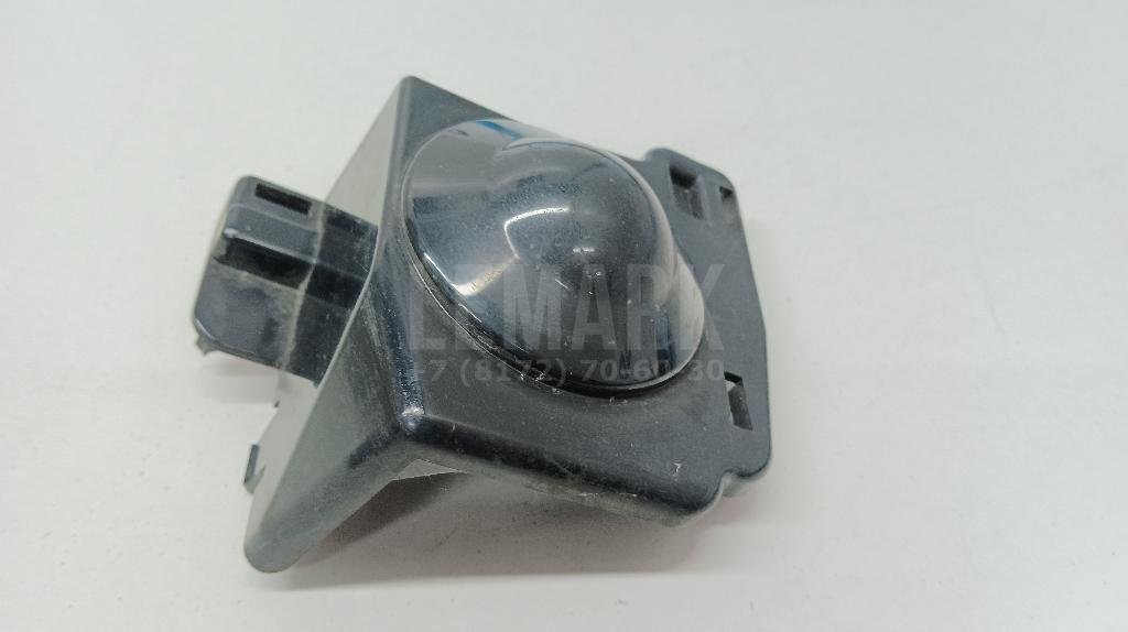 Заглушка бампера правая