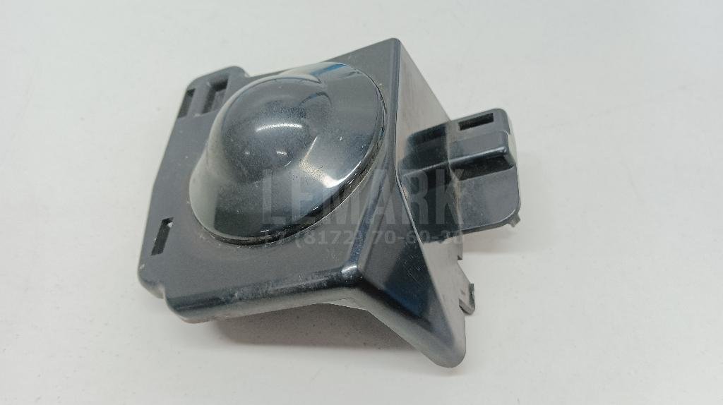 Заглушка бампера левая