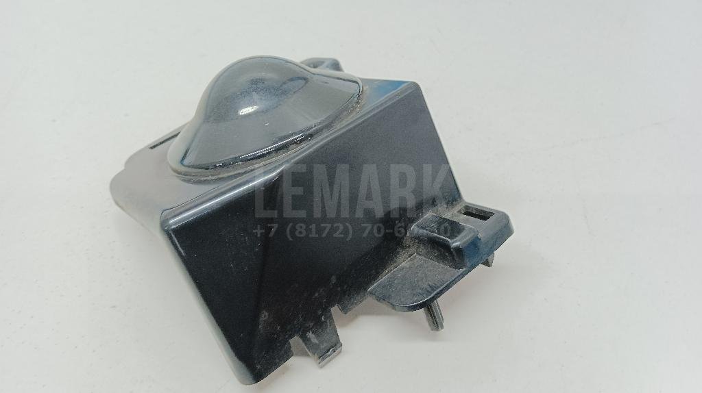 Заглушка бампера левая