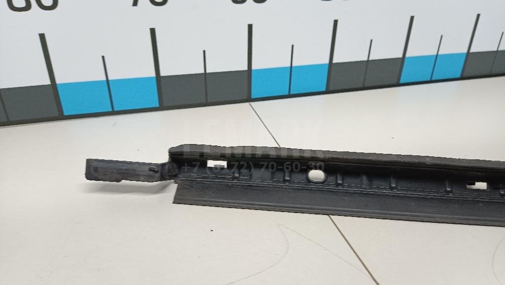 Воздуховод радиатора нижний