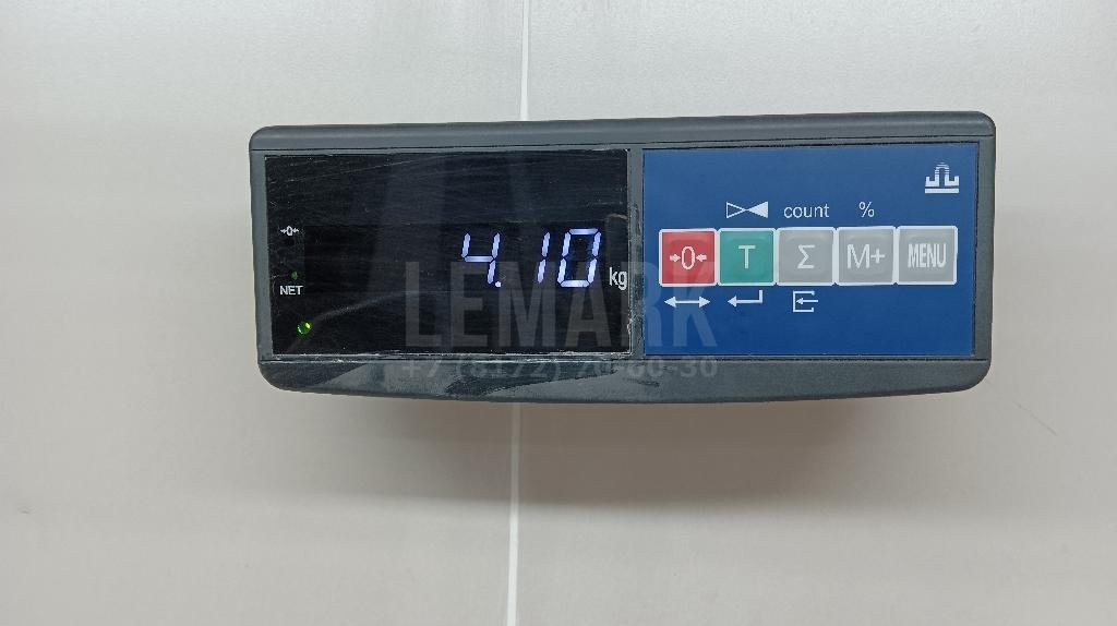 Кулак поворотный передний правый