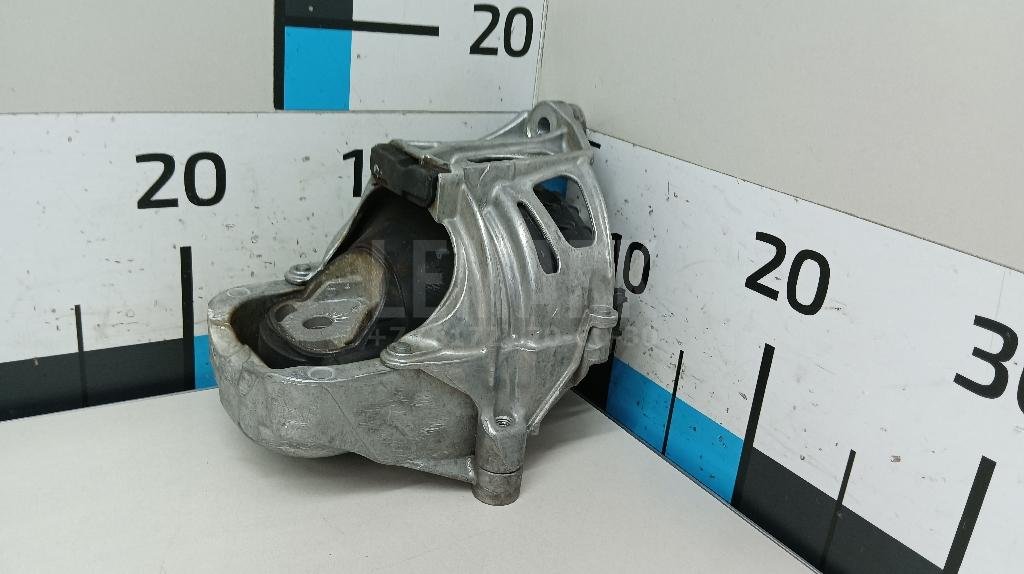 Опора двигателя левая