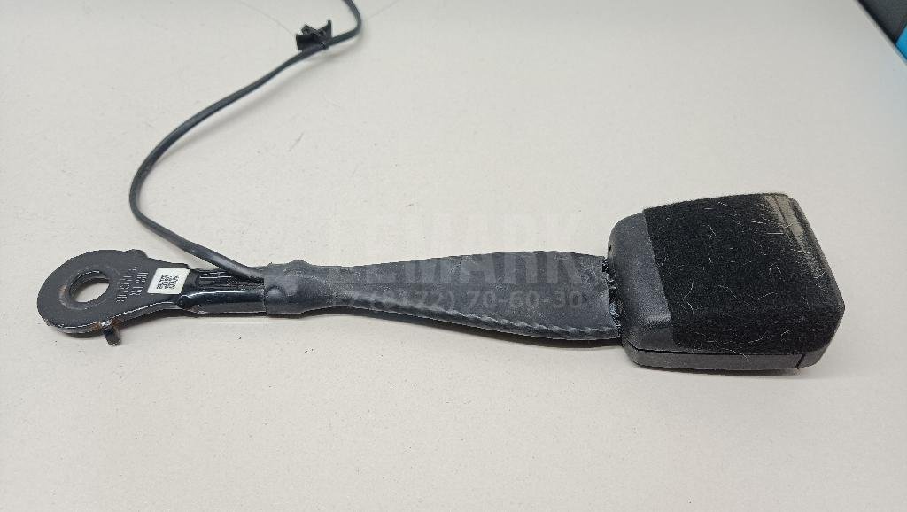 Ответная часть ремня безопасности