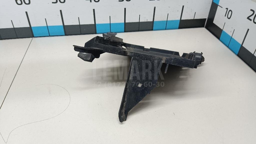 Кронштейн блока управления двигателем