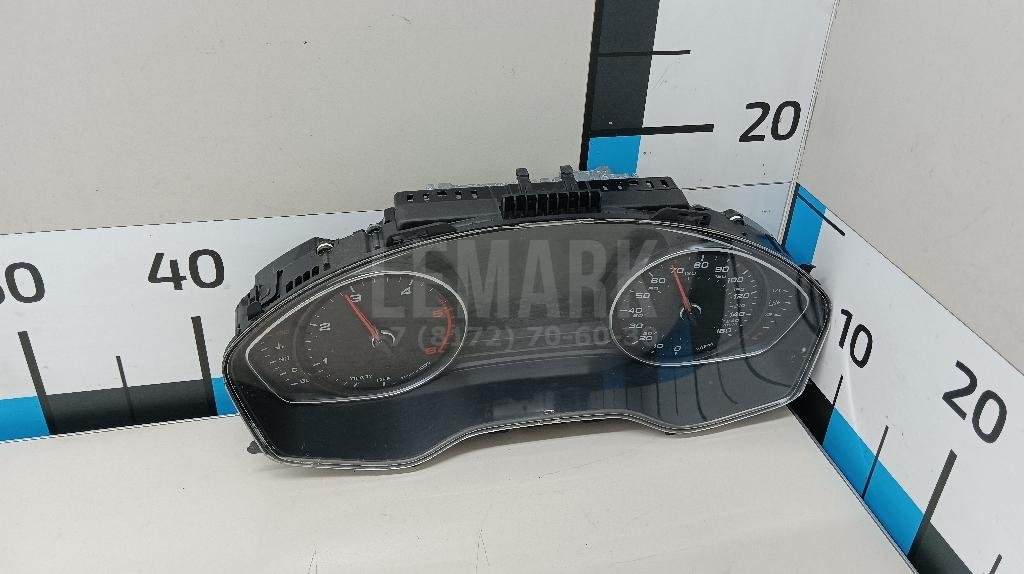 Панель приборов