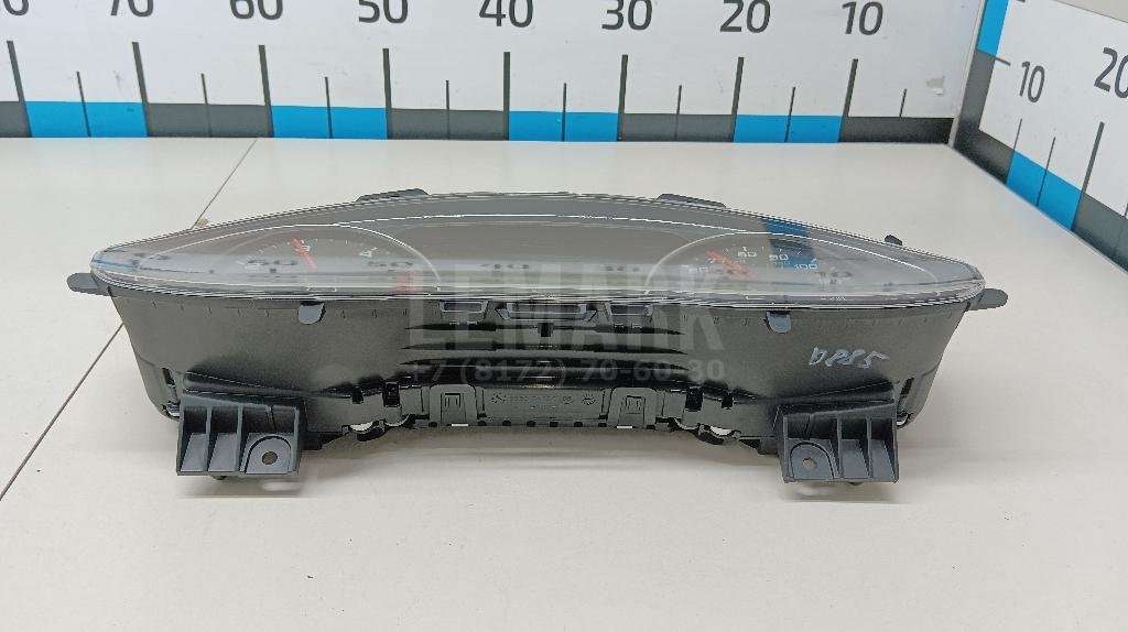 Панель приборов