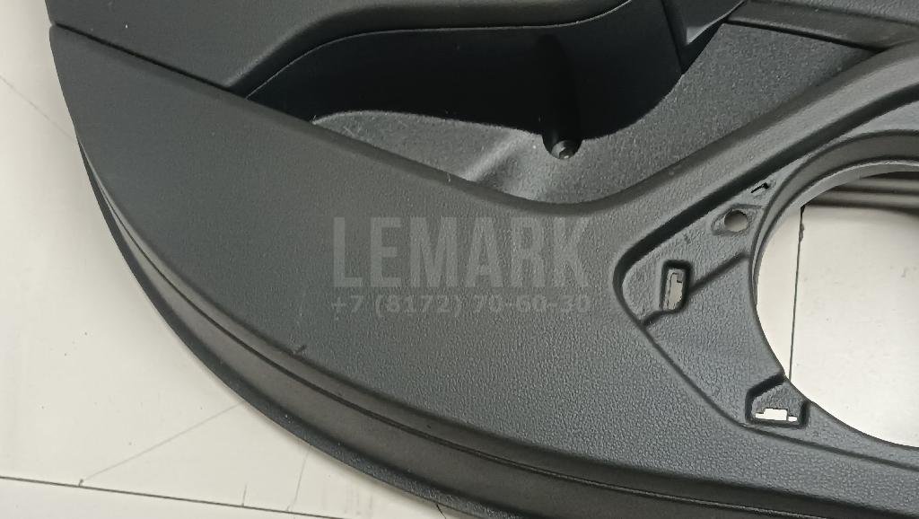 Обшивка двери задней левой