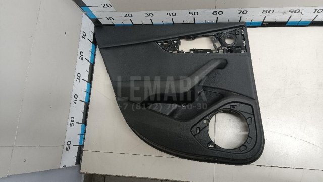 Обшивка двери задней левой