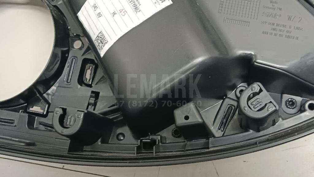 Обшивка двери задней левой