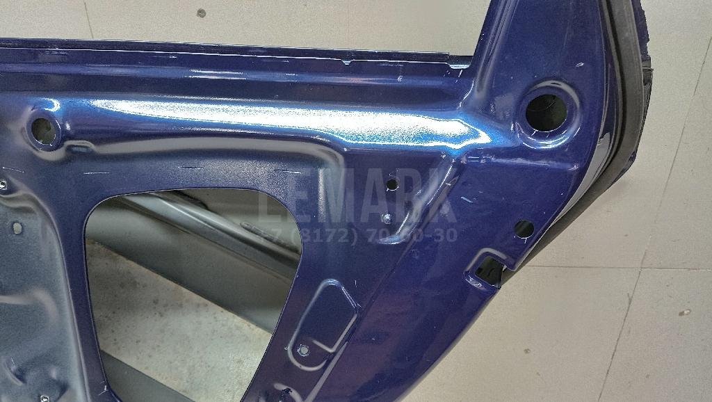 Дверь задняя правая