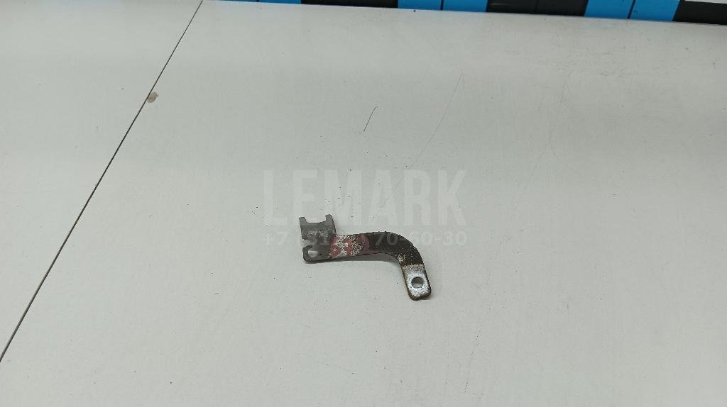 Крепление тормозного шланга