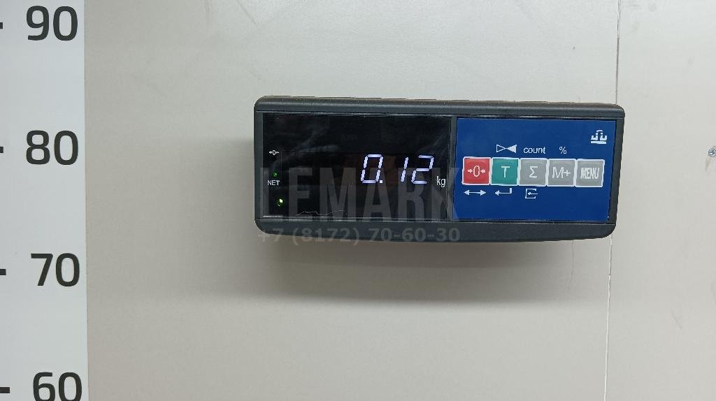 Петля двери