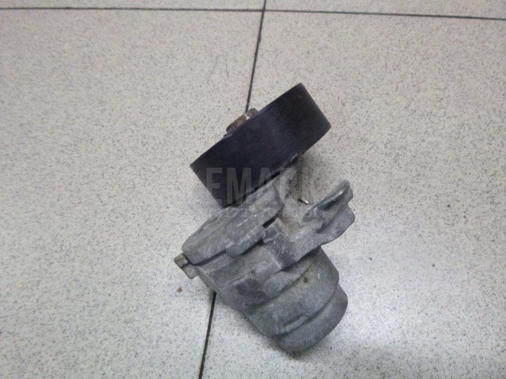 Натяжитель ремня