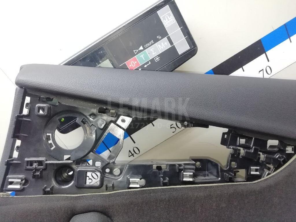 Обшивка двери задней правой