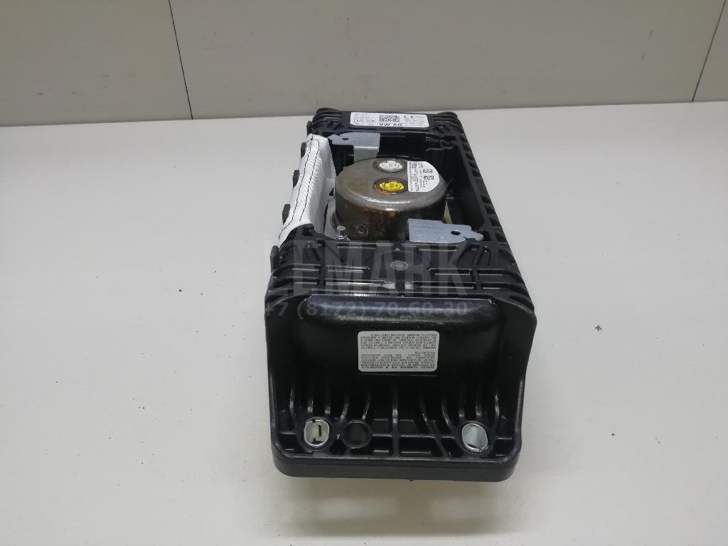 Подушка безопасности пассажирская (в торпедо)