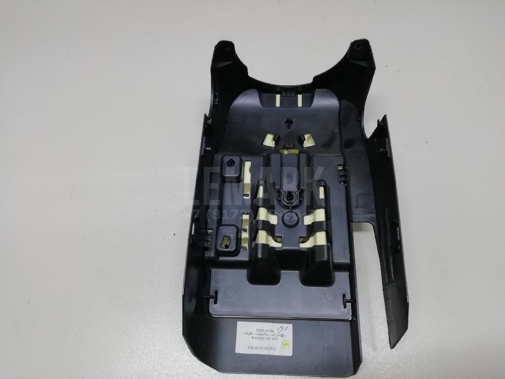 Кожух рулевой колонки нижний