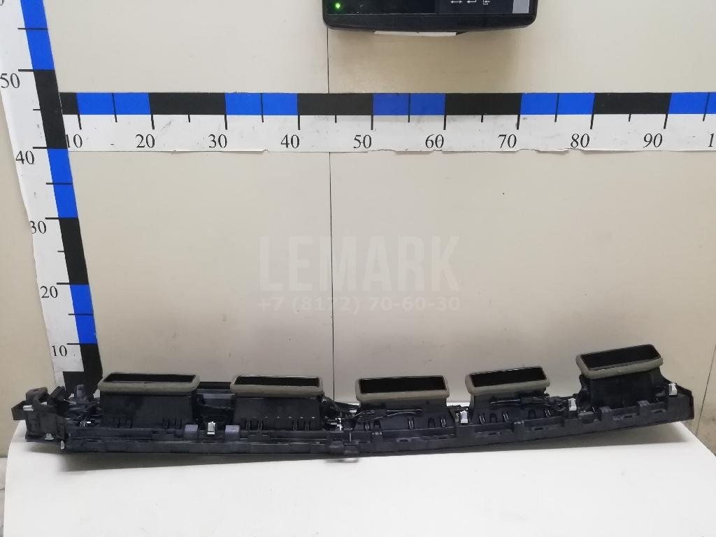 Дефлектор воздушный для  Audi A4 [B8] Allroad 2009-2015