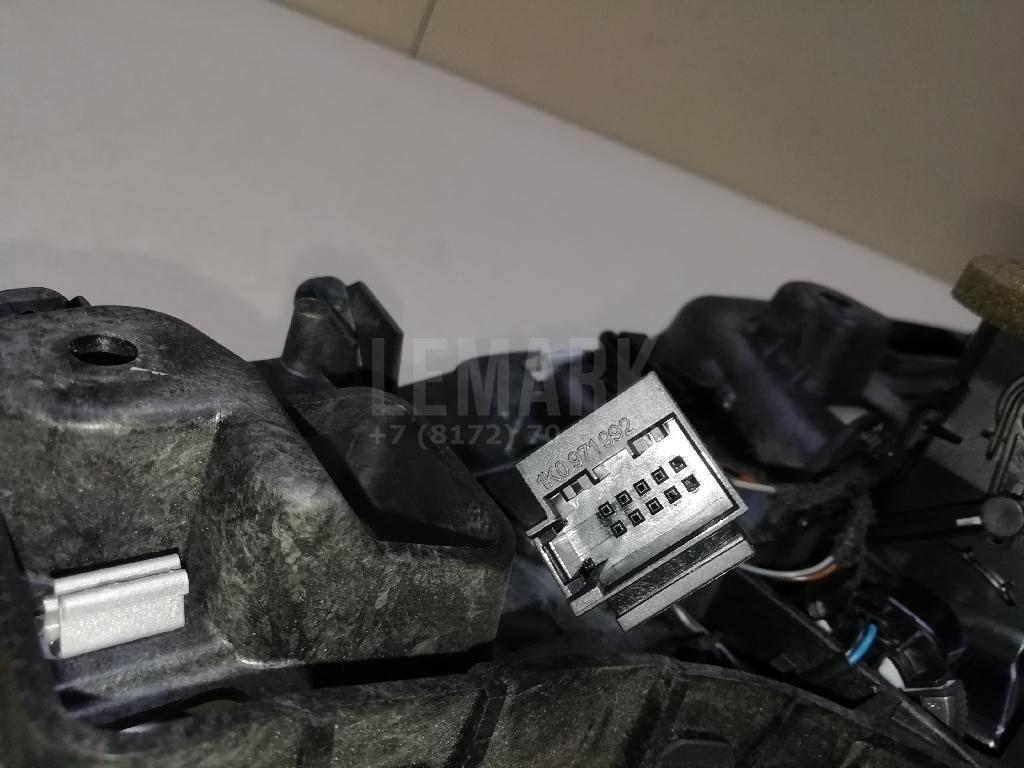 Дефлектор воздушный для  Audi A4 [B8] Allroad 2009-2015