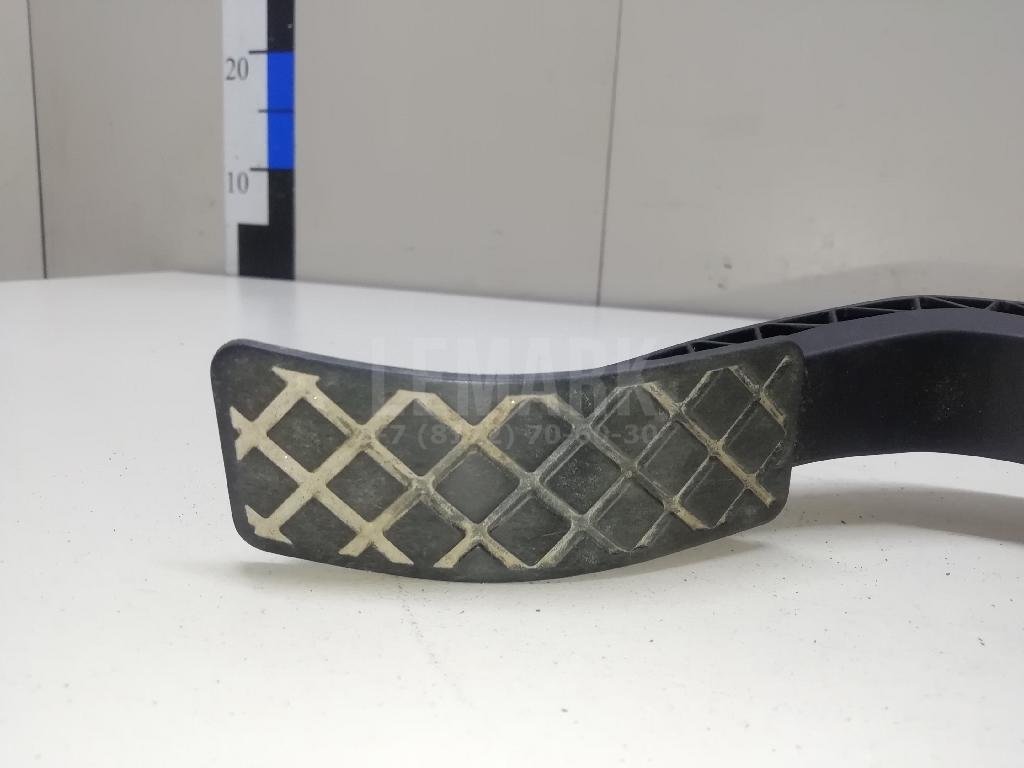 Педаль газа