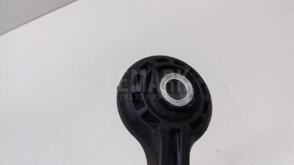 Стойка переднего стабилизатора