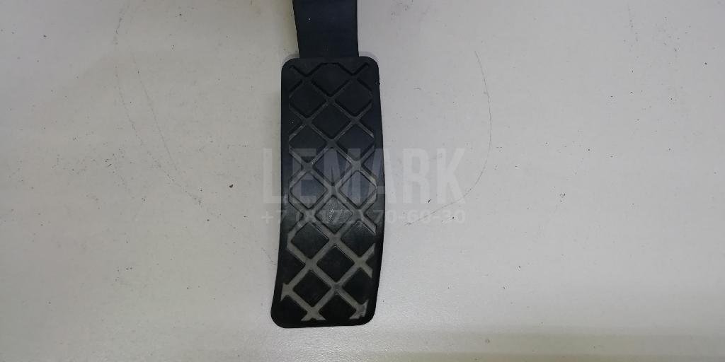 Педаль газа