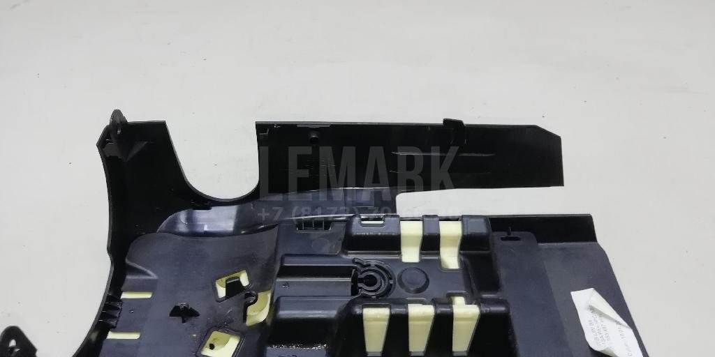 Кожух рулевой колонки нижний